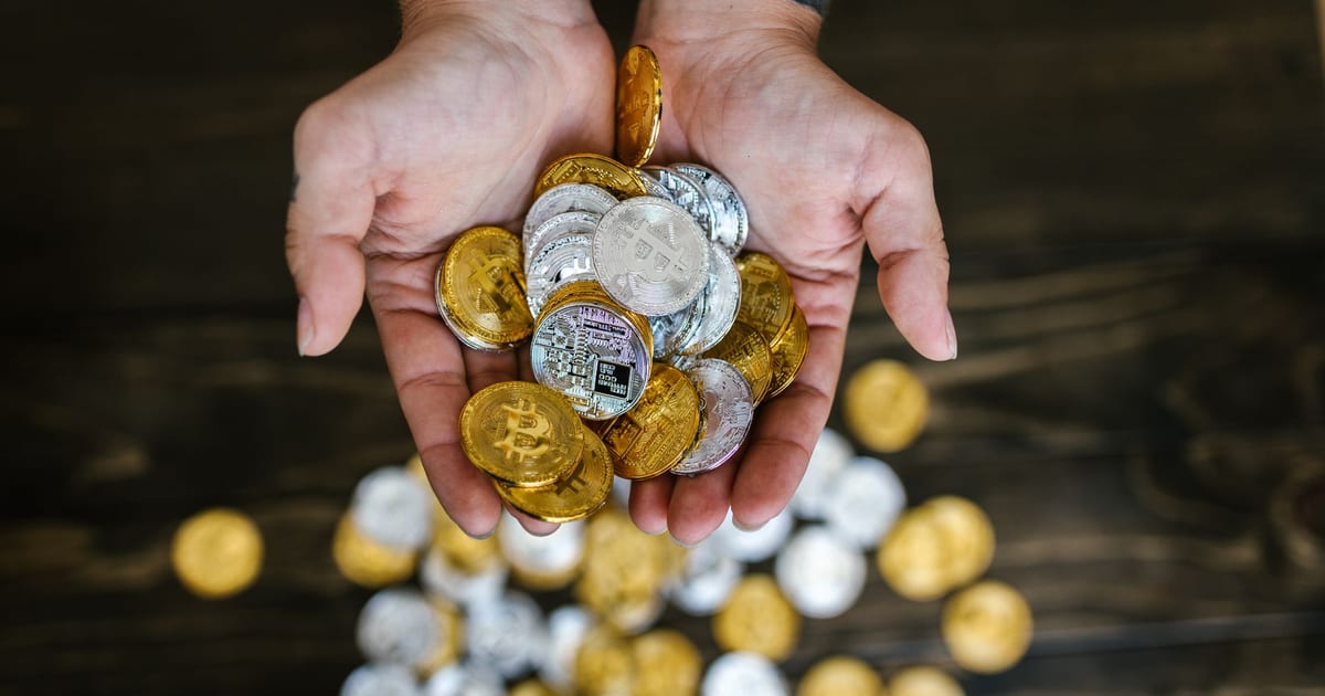 Bitcoin Endures Market Cycles: Long-Term Outlook Analysis