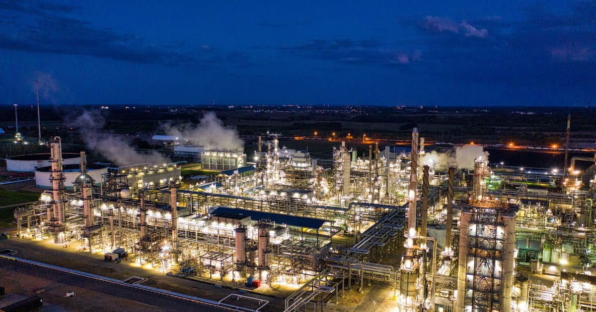 China Oil Demand Rebound Pushes Brent Crude Toward $100