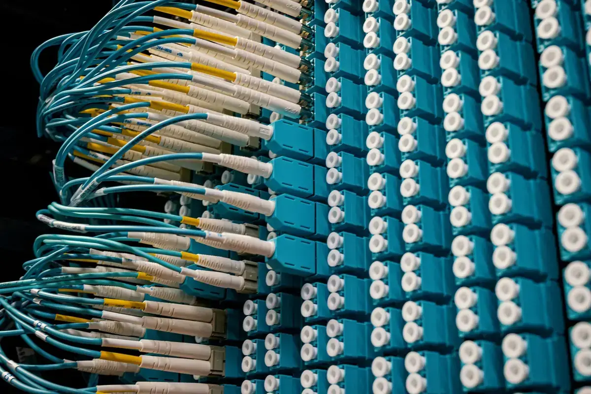 FCC Strengthens U.S. Submarine Cable Security, Impacting Telecom Investments