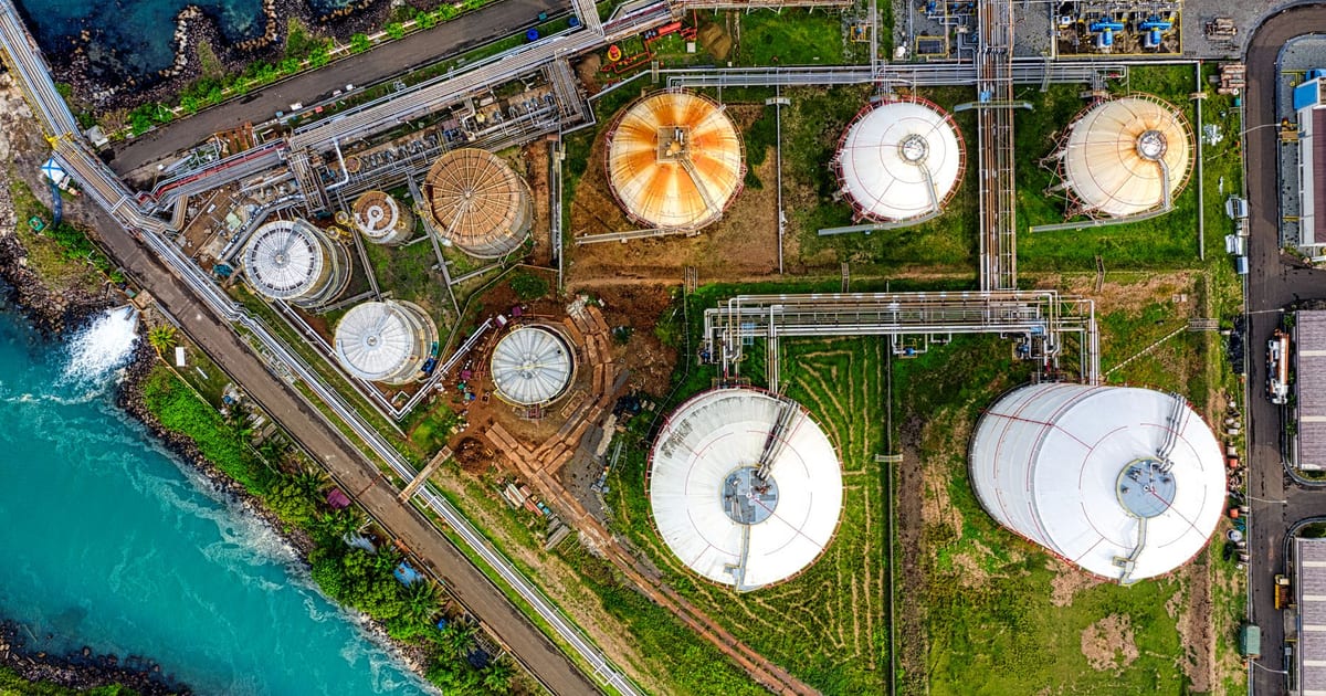 Hormuz Risk Creates $40-Plus Crude Oil Price Disparity