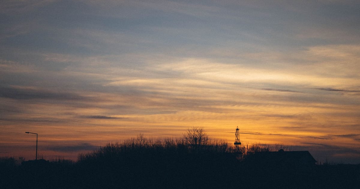 Oil Prices Diverge as Hormuz Risk Widens Crude Grade Spreads
