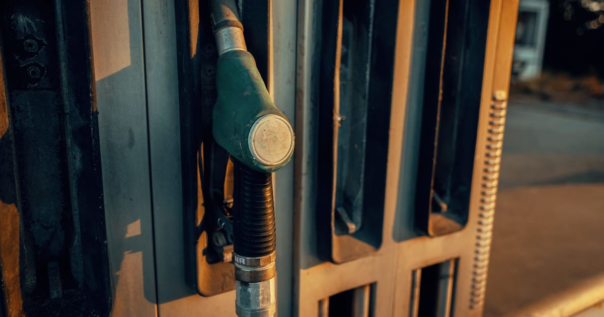 US Oil Imports From Venezuela: Impact on Fuel Prices Questioned