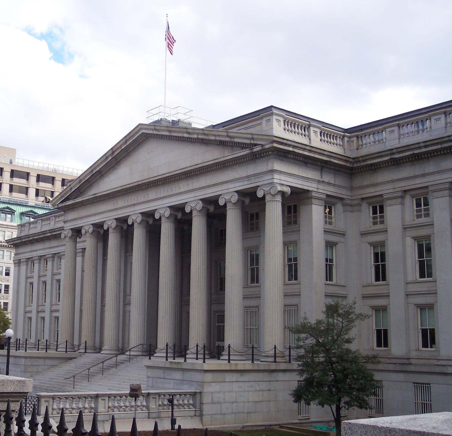US Treasury Expands Iran Sanctions to Aviation Sector