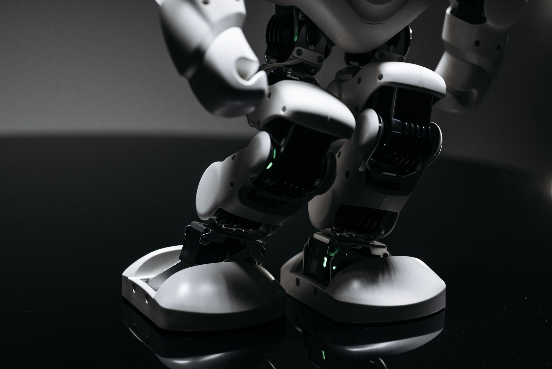 Moody's Warns AI Spending Spree Could Pressure Credit Ratings for Big Tech