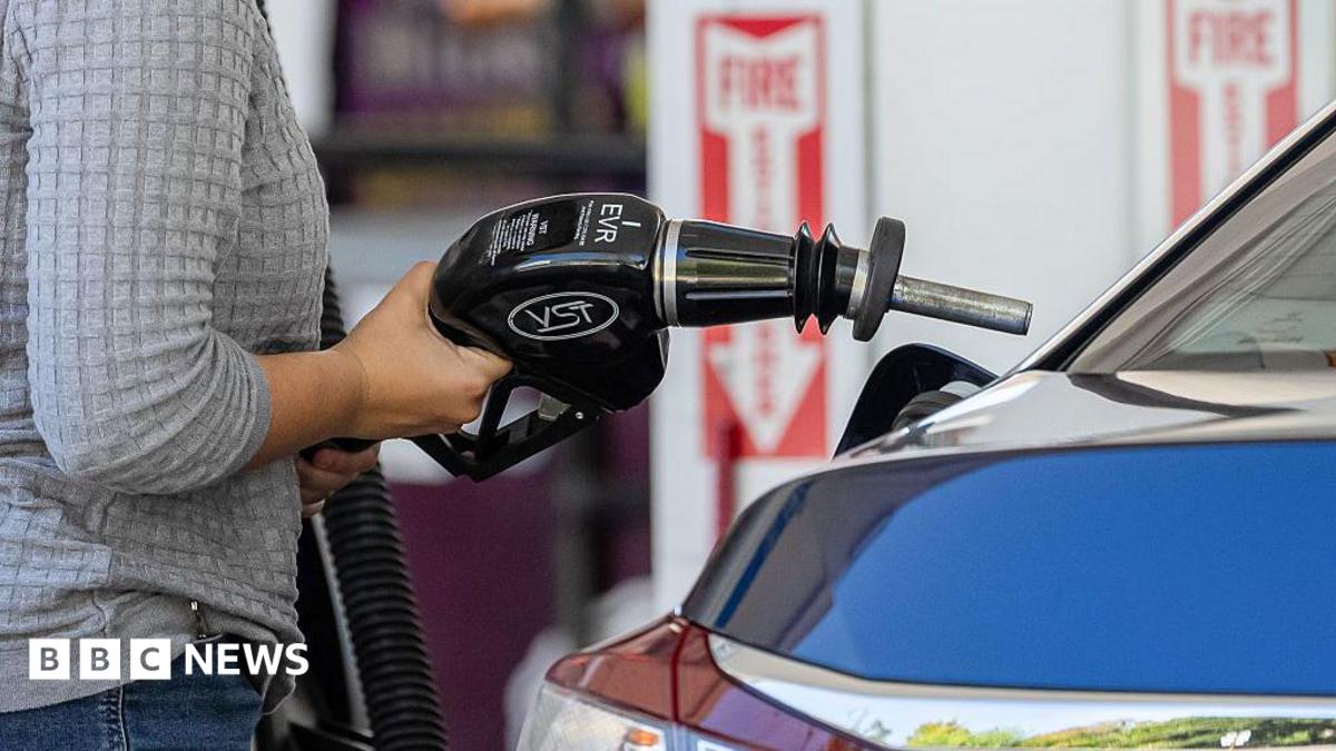 Oil Prices Surge Past $100, Creating New Opportunities in US Energy Sector
