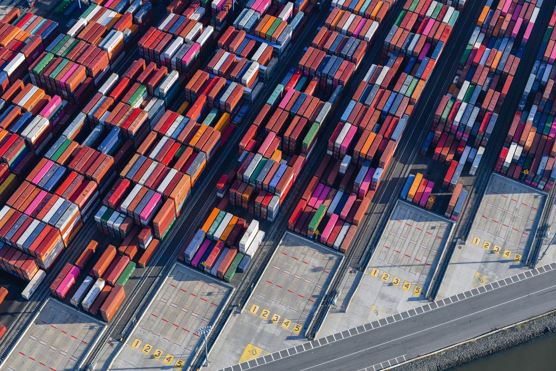 Tariff Tracker: Trump Administration Imposes Double-Digit Tariffs on Dozens of Countries